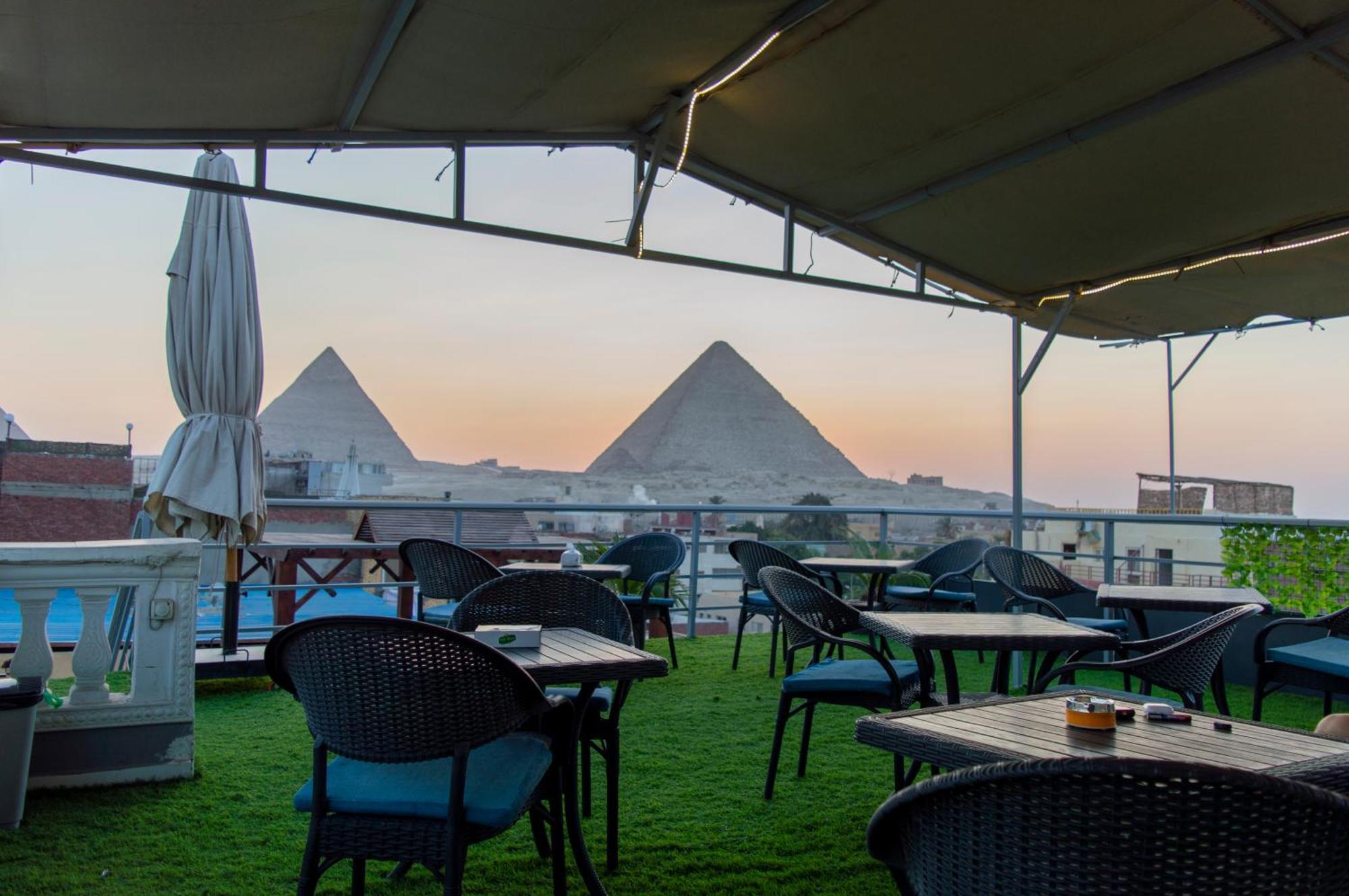 The Pyramids Gate Inn Kafrat al Jabal Exterior foto
