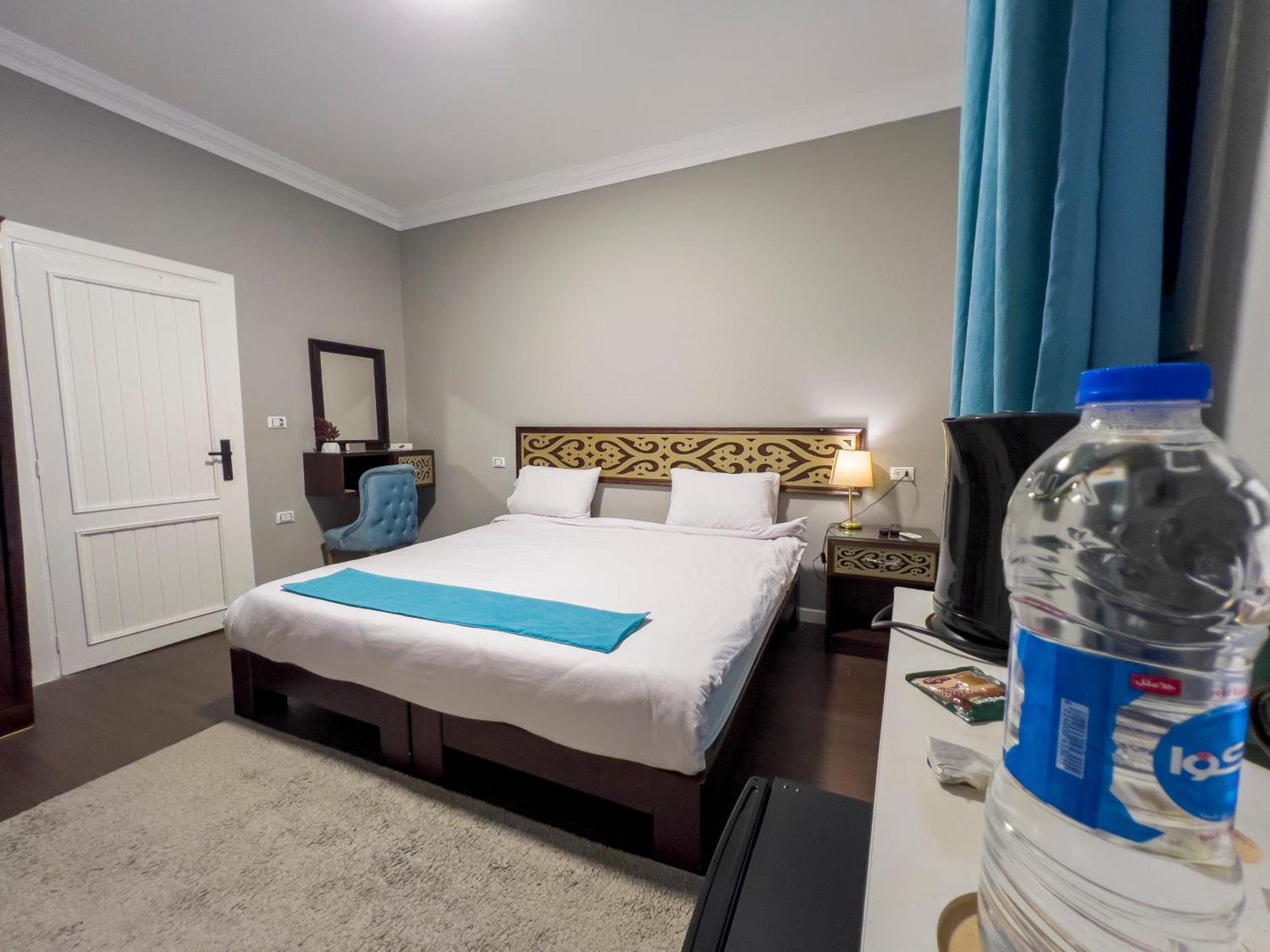 The Pyramids Gate Inn Kafrat al Jabal Exterior foto